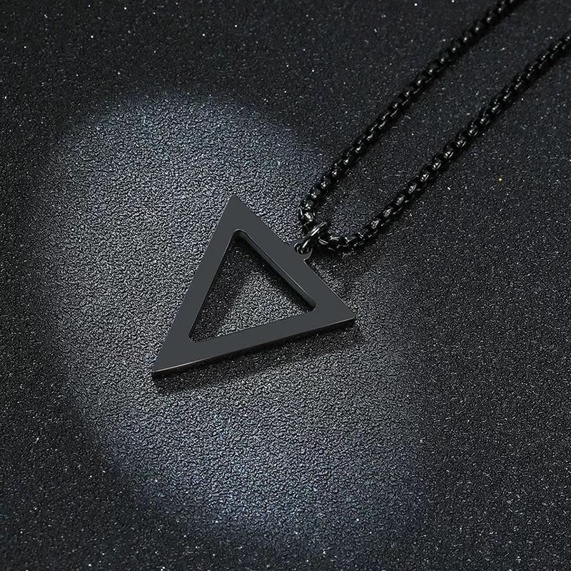 Mens Style Arrow SS chain pendant Silver / Black